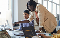 Simulados, avaliações e feedback constante